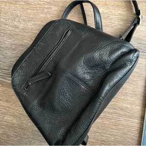 Giani bernini leather backpack